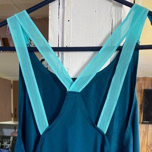 Under Armour HeatGear Med Loose Tank